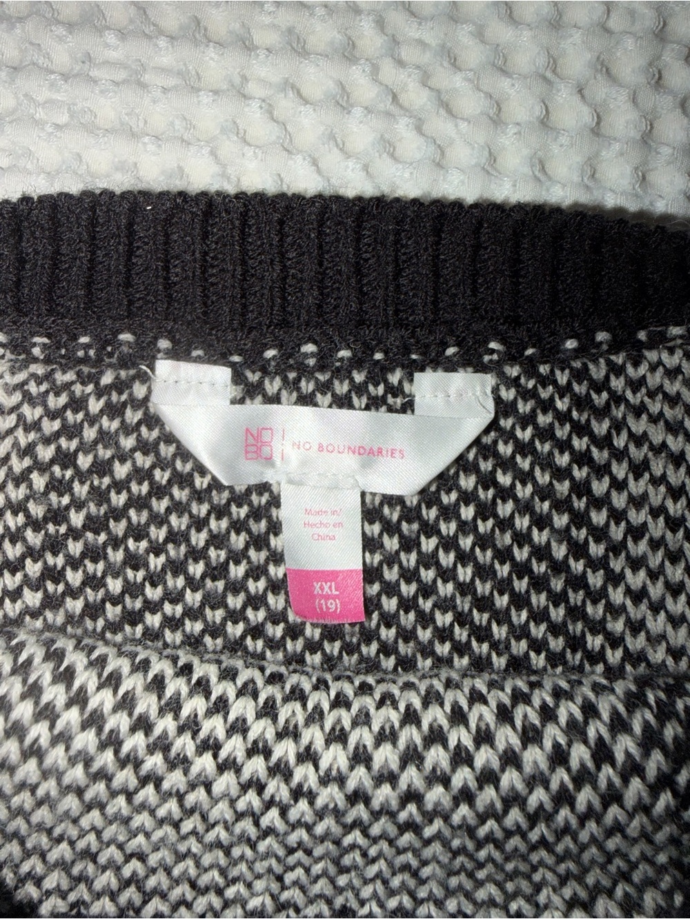 No Boundaries Black & Cream Knit Sweater - Picture 3 of 3